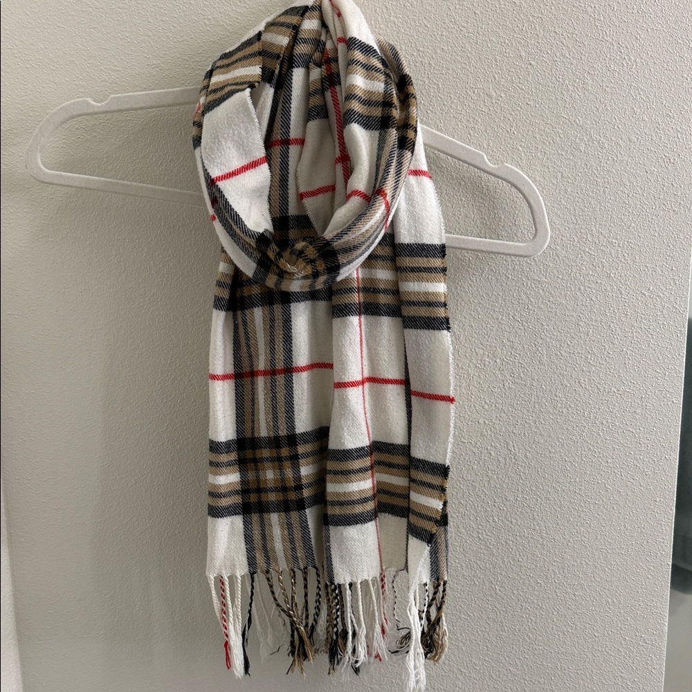 100% Cashmere Plaid Scarf